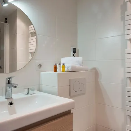 A Courchevel, 3 Pers. - Acces Pistes - Fr-1-575-257 كورشوفيل